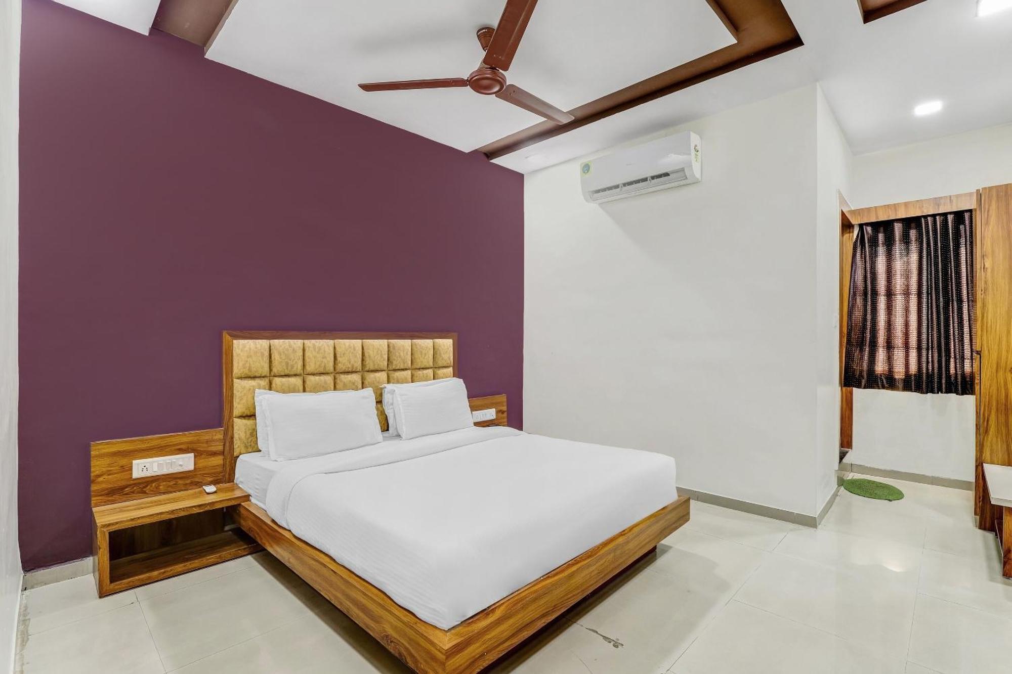 Hotel Capital O Maple View Naroda Exteriér fotografie