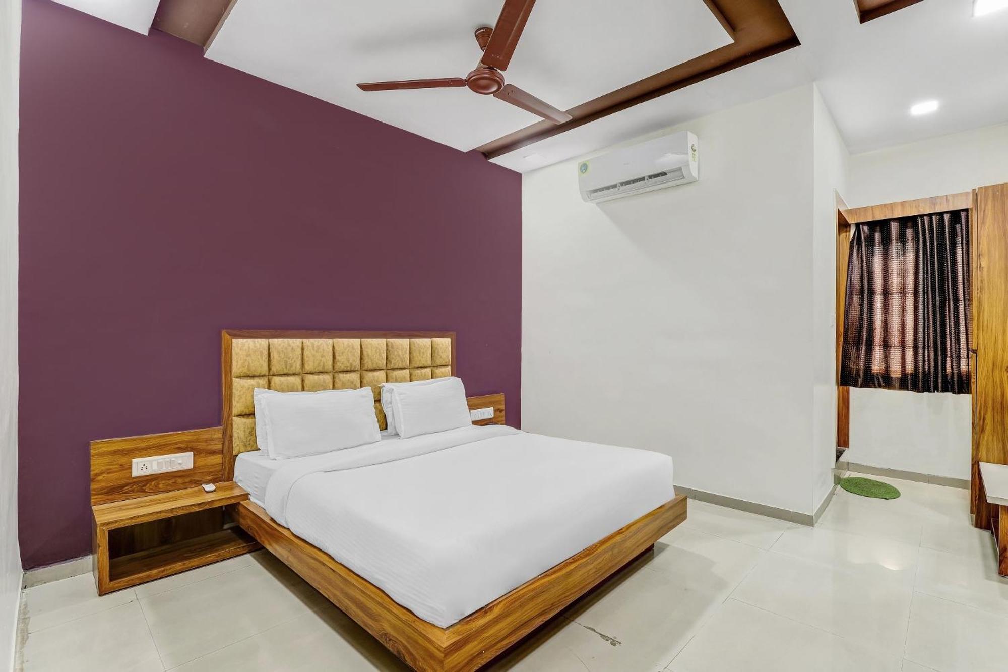 Hotel Capital O Maple View Naroda Exteriér fotografie
